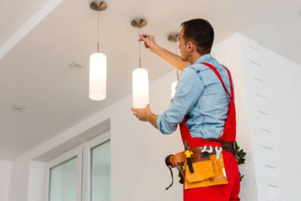 Lampen Montage & Anschluss-Service in Hamburg Eine neue Lampe soll montiert und angeschlossen werden, aber Sie möchten sich nicht selbst um Bohrungen, Kabel oder den elektrischen Anschluss kümmern?